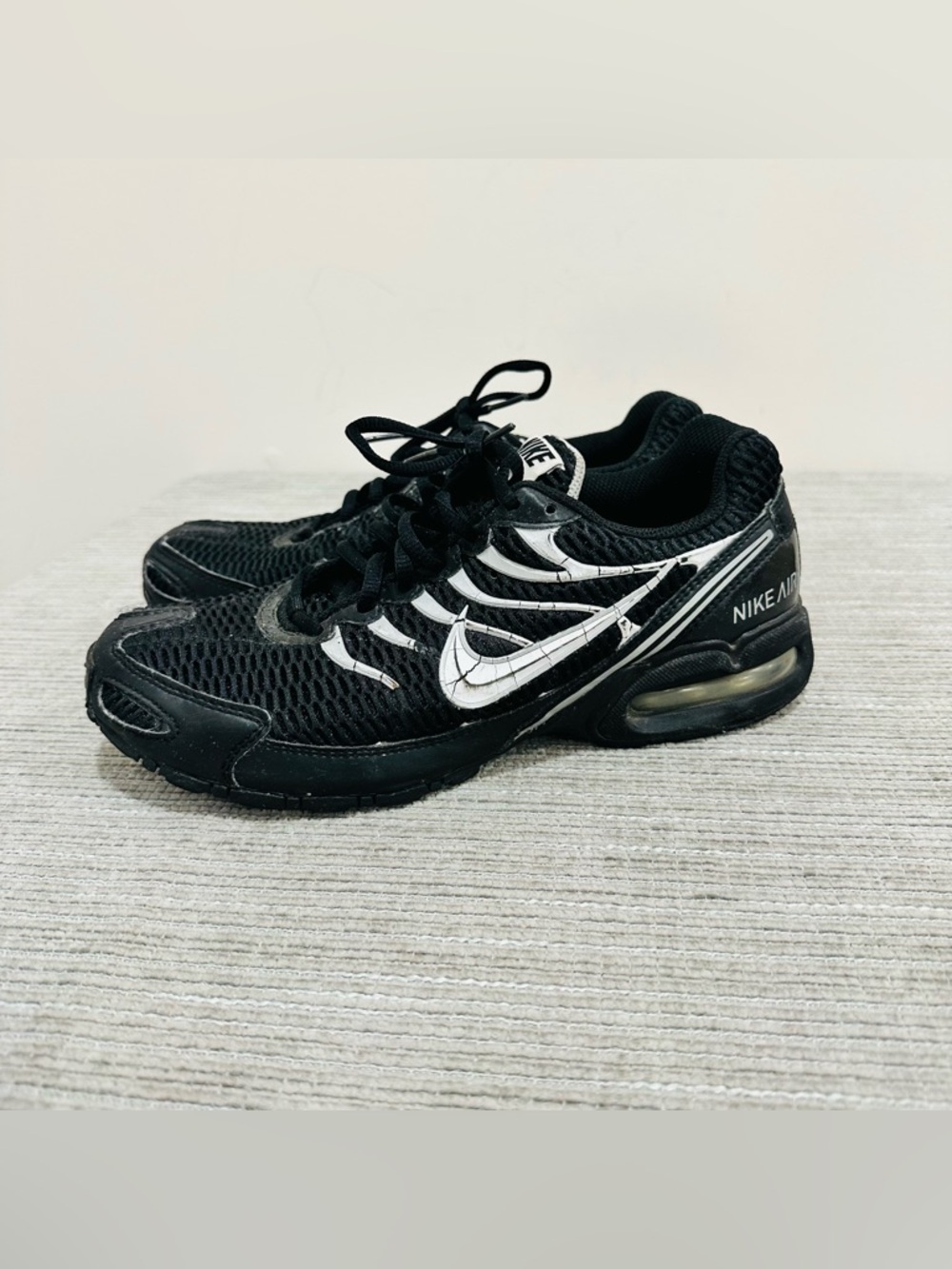 Nike Air Max Torch 4 Women's Size 8,5 Running‎ Shoes Black Silver